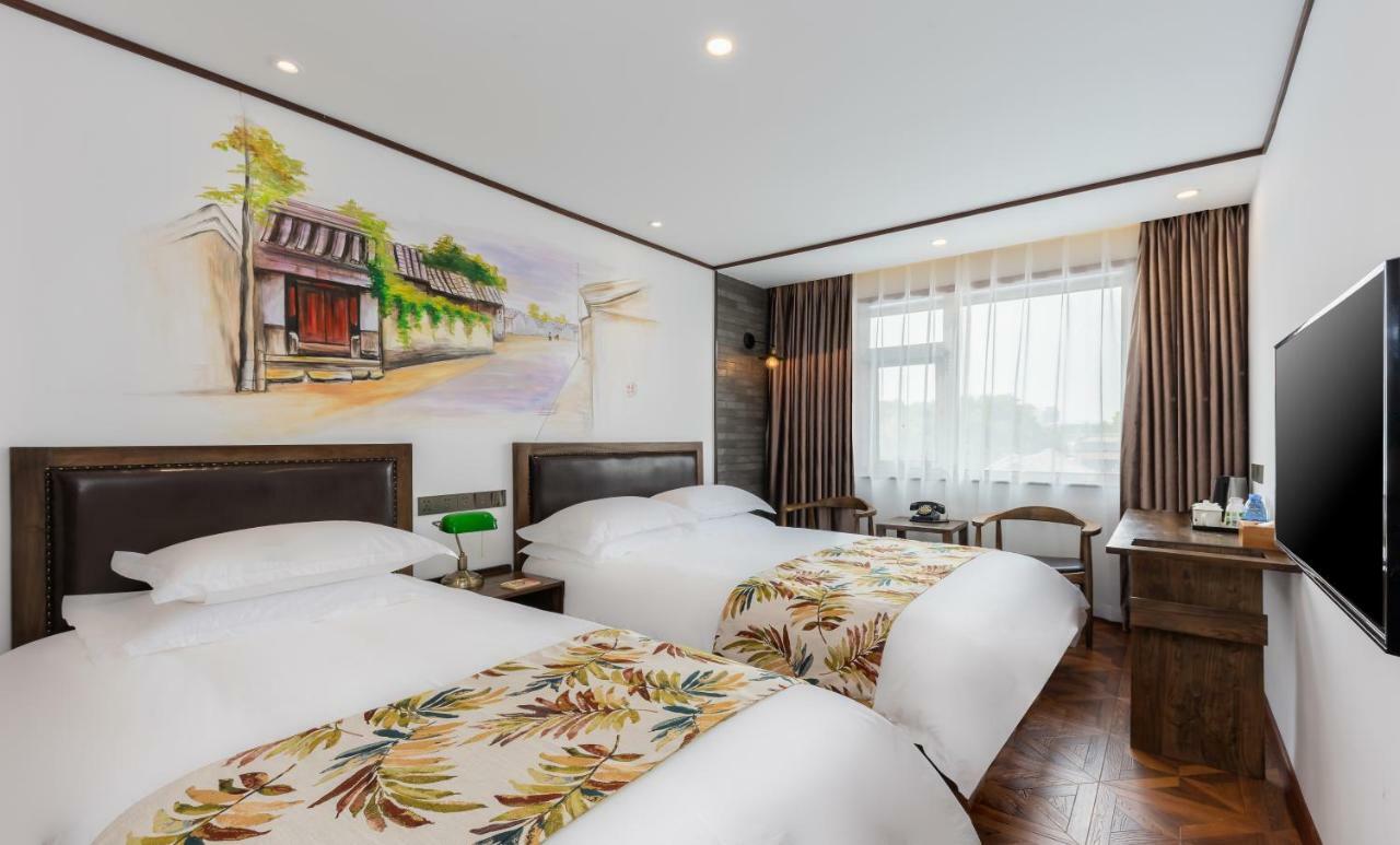 Nostalgia Hotel Near Prince Gong'S Mansion- Beihai Park, Tian'Anmen Square, Nanluoguxiang Hutong, Huguosi Hutong Snack Street, 5 Minutes Walk Away From Ping'Anli Subway Station, Free Ice Cream And Laundry Service,English Communication Well Pequim Exterior foto