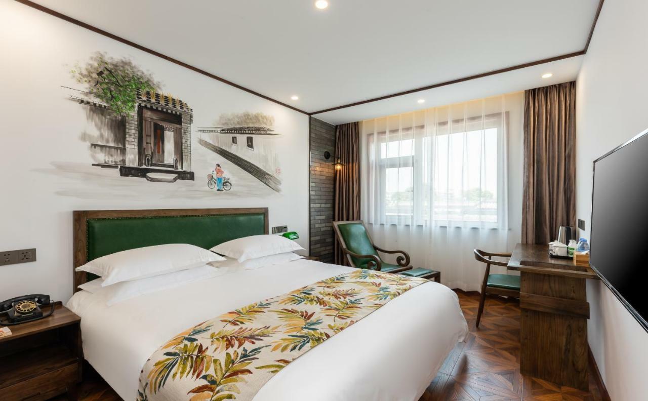 Nostalgia Hotel Near Prince Gong'S Mansion- Beihai Park, Tian'Anmen Square, Nanluoguxiang Hutong, Huguosi Hutong Snack Street, 5 Minutes Walk Away From Ping'Anli Subway Station, Free Ice Cream And Laundry Service,English Communication Well Pequim Exterior foto
